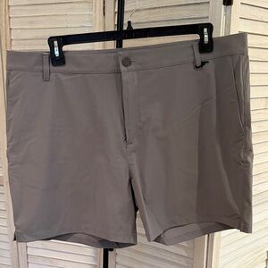 RHONE Men's Gray Flat Front Shorts 6” inseam Size 40